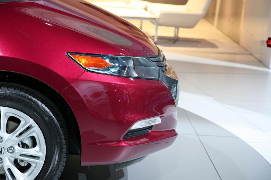  Honda Insight 2010 года  (фото 49 из 84)